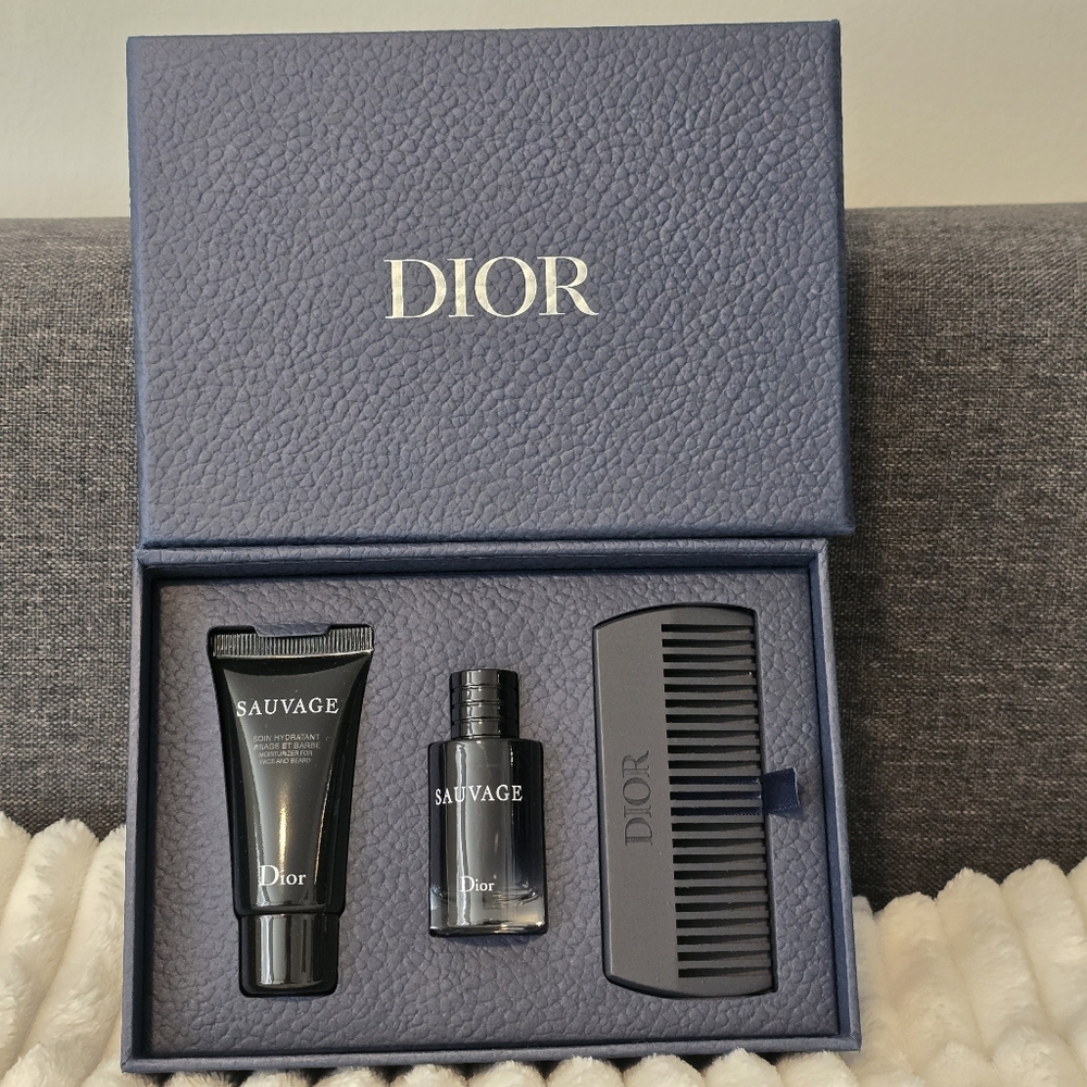 Dior Sauvage Grooming Essentials Set - Black and Blue